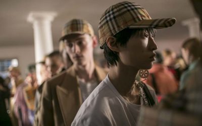 Burberry aumenta o controlo comprando fornecedor de longa data