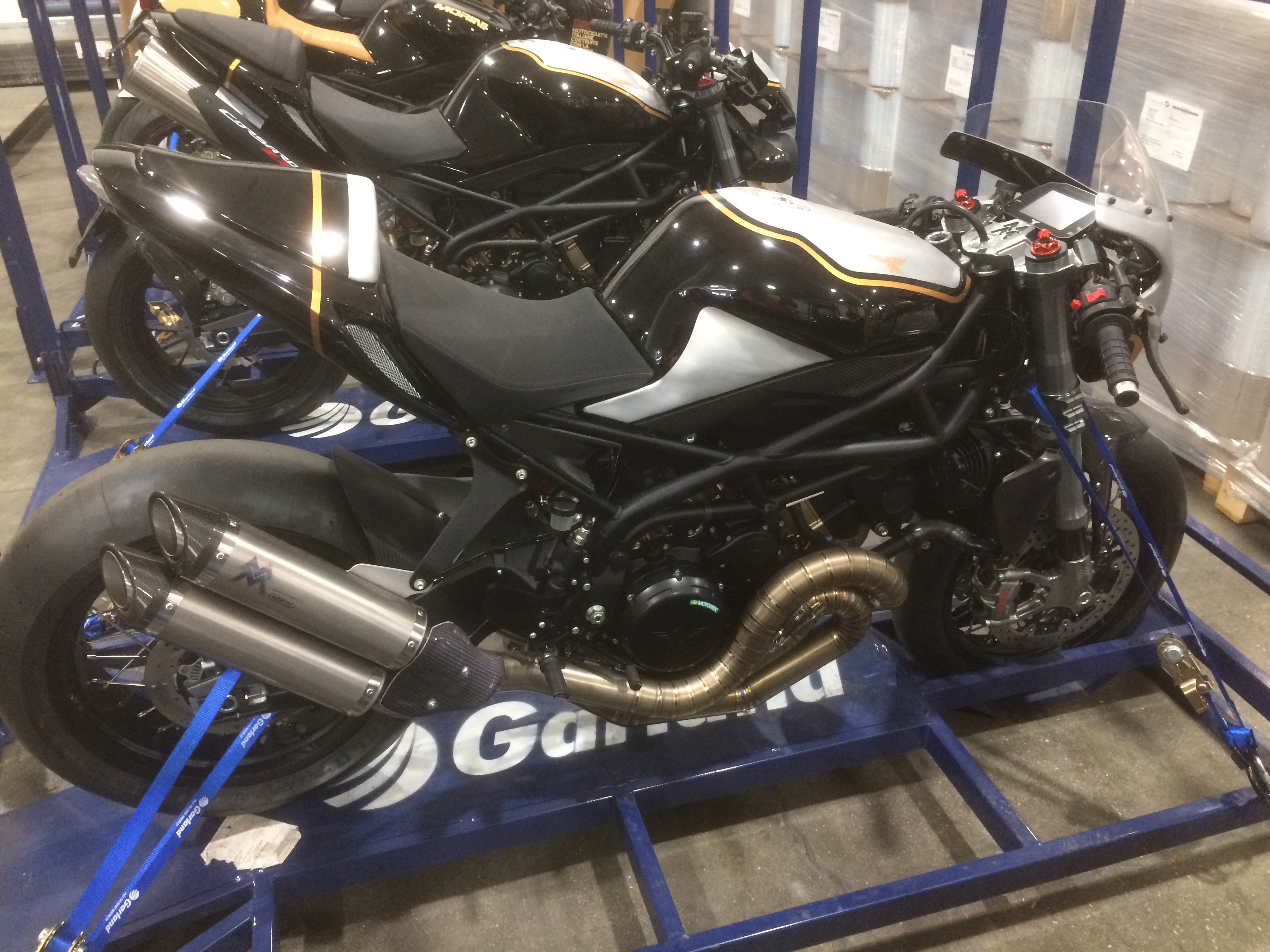 Serviço de transporte de motos quintuplica capacidade