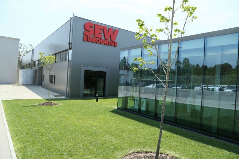 Sew-Eurodrive renova sistema de armazenagem com a VRC Warehouse Technologies