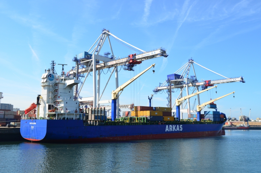 Tarros e Arkas escalam no Porto de Leixões com o serviço Great Pendulum