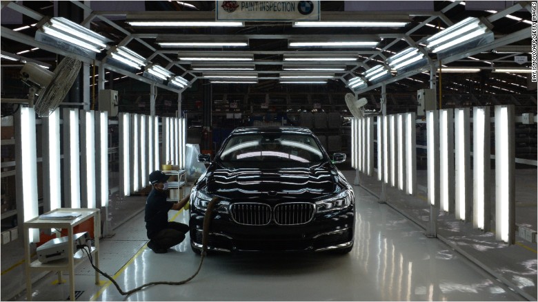 BMW chama à revisão 324.000 veículos na Europa