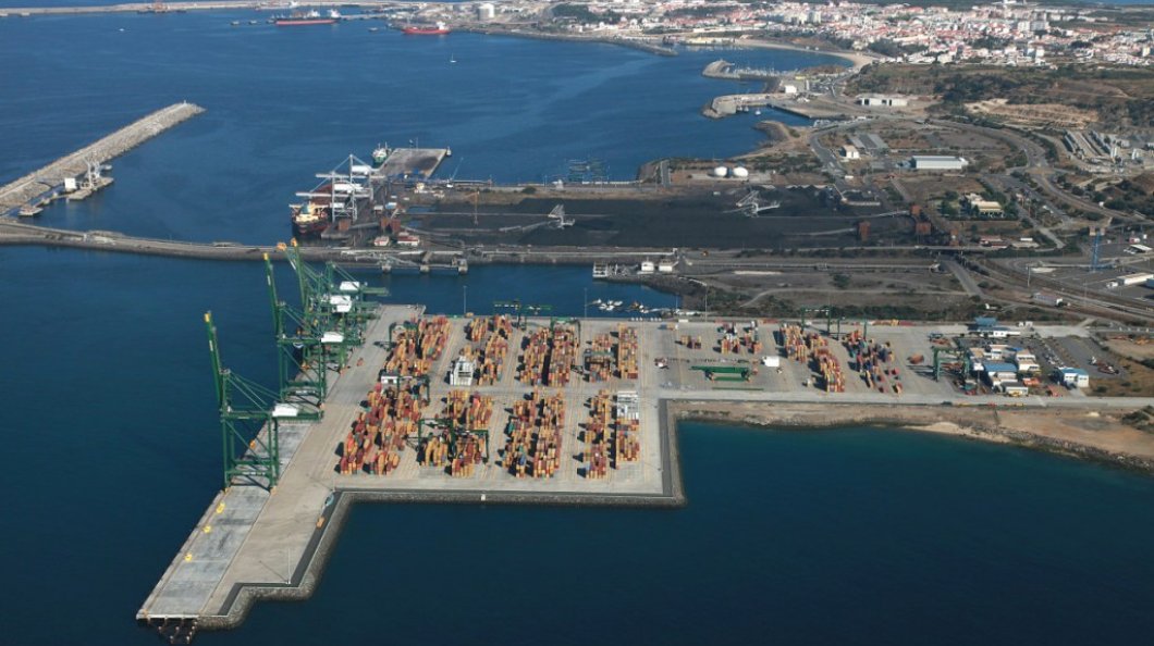 Porto de Sines duplica capacidade ferroviária