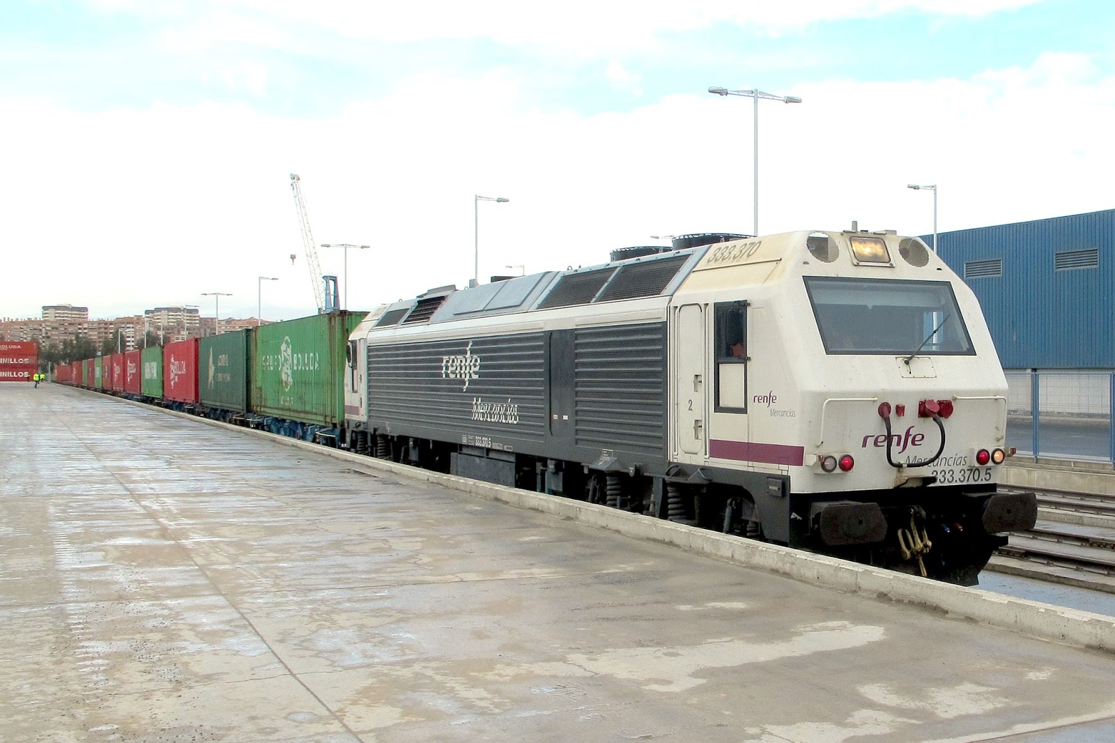 Renfe coloca transporte de mercadorias em linhas de alta velocidade