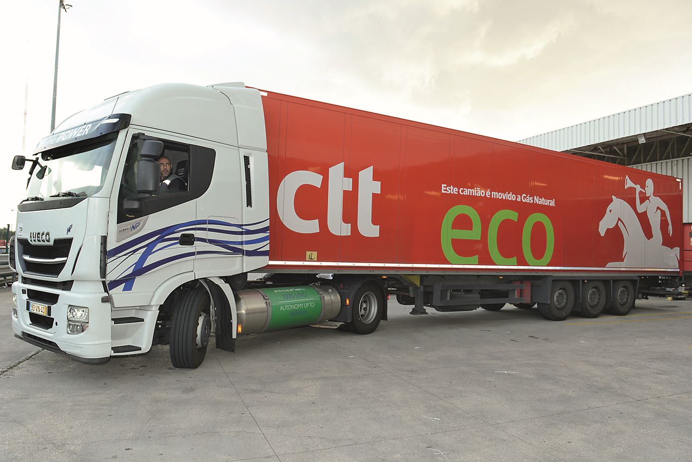 CTT, Iveco e DouroGás testam camião a gás natural com sucesso