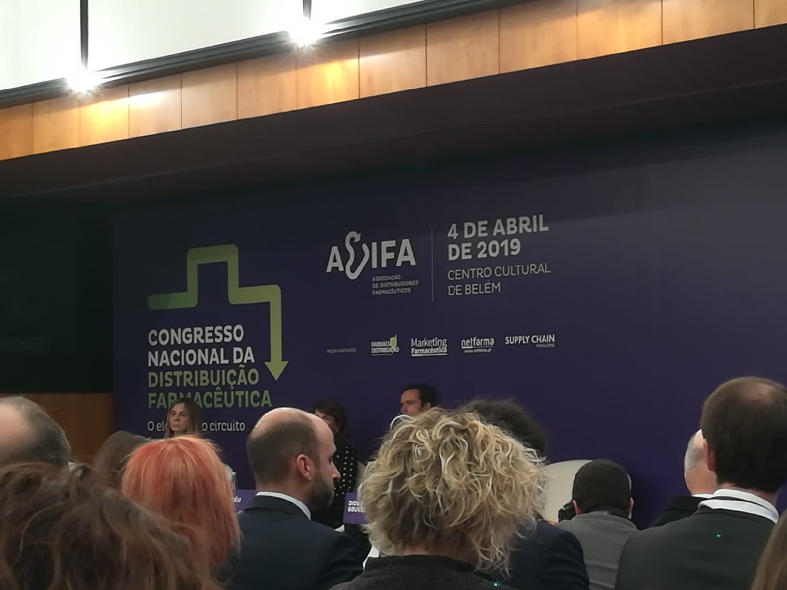 ADIFA preocupada com “a sustentabilidade da cadeia de valor do medicamento”