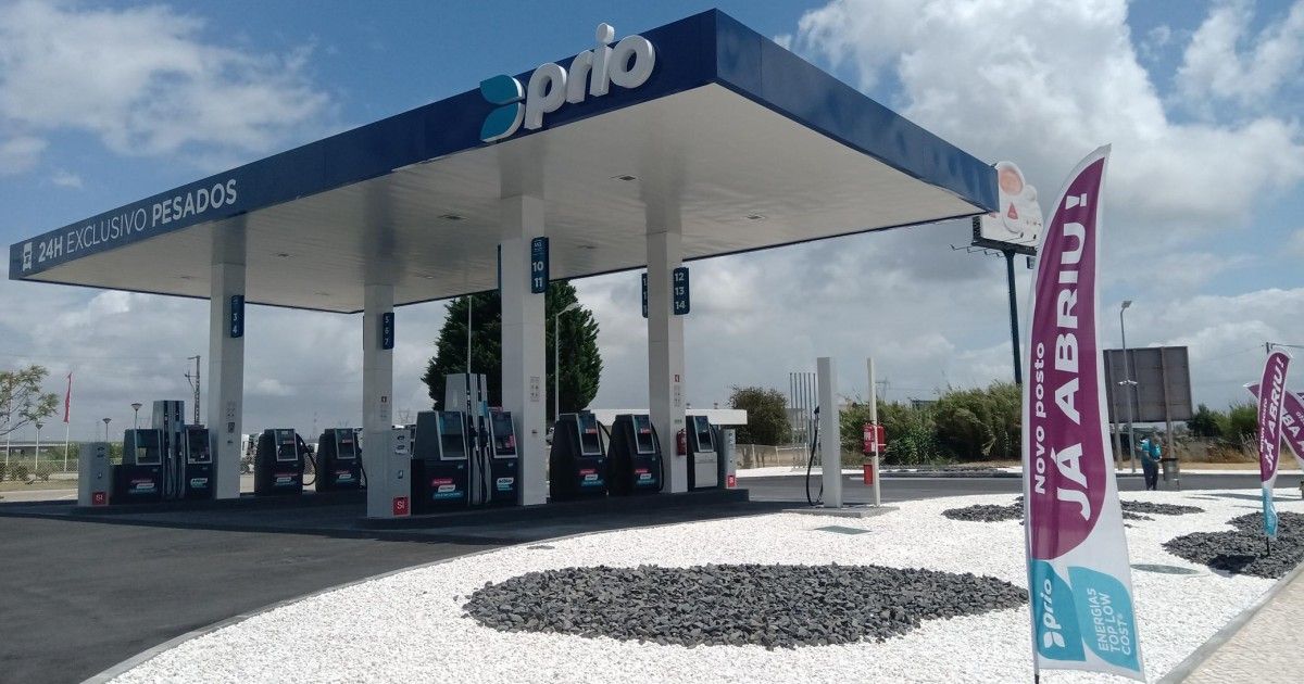 Prio inaugura posto de abastecimento para veículos pesados