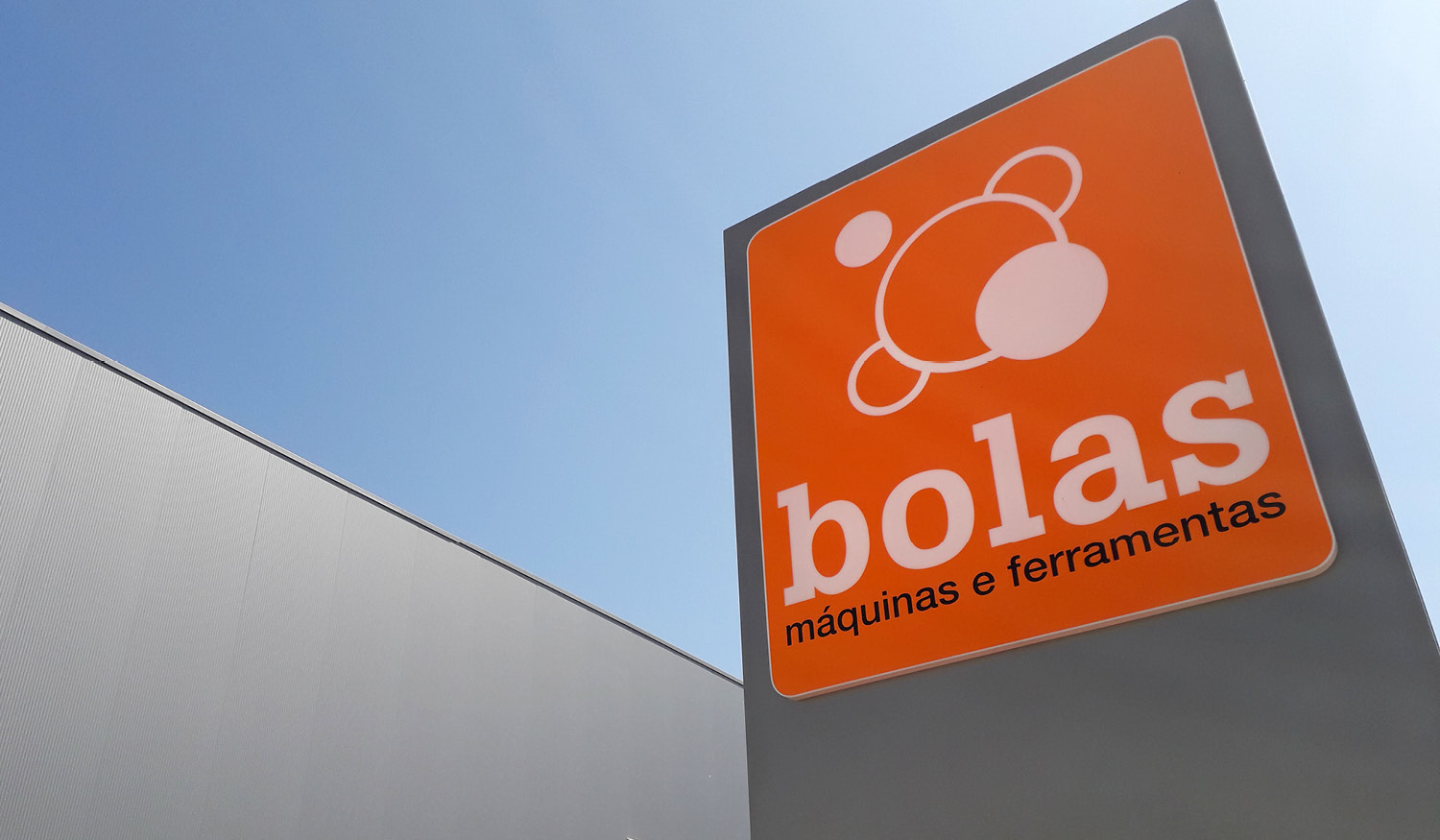 Inaugurado centro logístico da Bolas SA em Évora