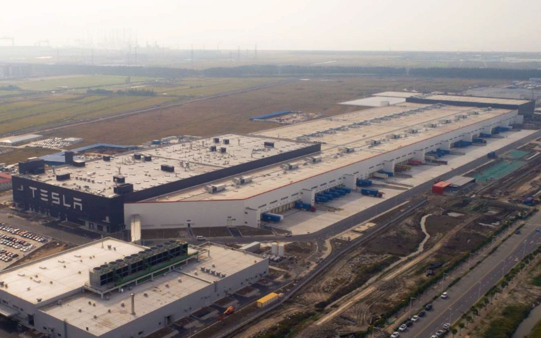 Tesla estabelece parceria para fornecimento de baterias na China