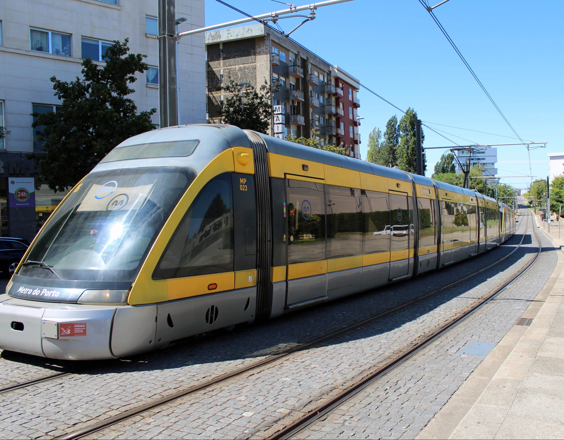 Metro do Porto adquire 18 novas composições por 49,6 milhões de euros