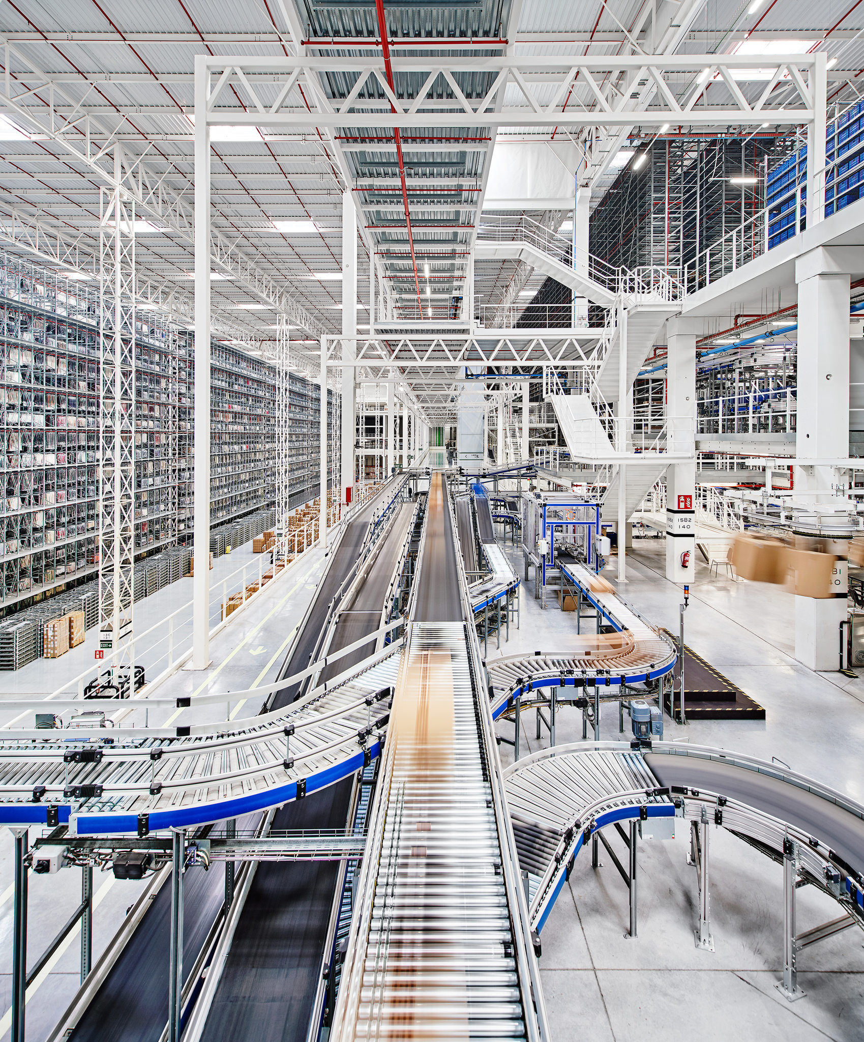 Mango investe 230 milhões de euros em centro logístico em Espanha