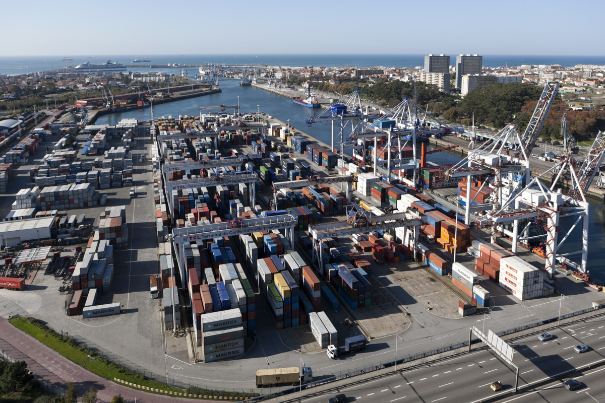Regiões da Madeira e dos Açores afetadas pelo congestionamento no porto de Leixões