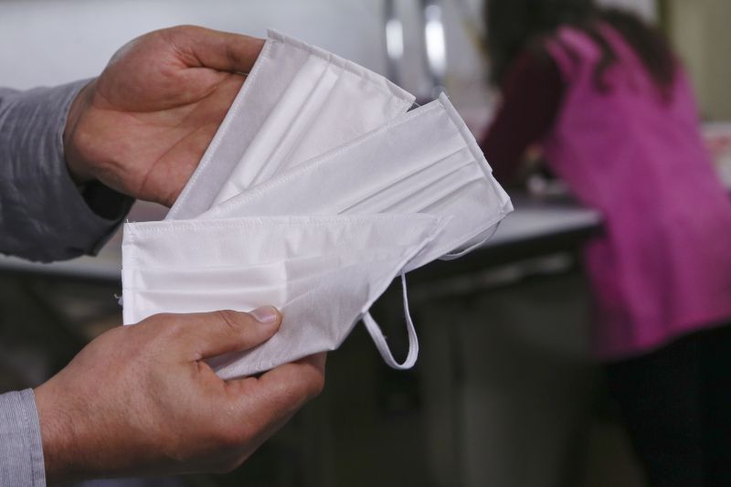 Empresas nacionais fornecem o Estado a preços mais baixos