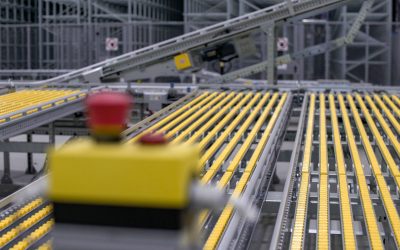 Armazém automático do novo centro logístico da Tiffosi fornecido pela SSI Schaefer