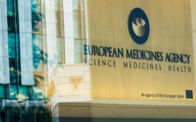 Agência Europeia de Medicamentos garante transparência da vacina contra a COVID-19
