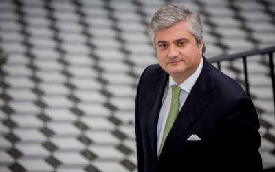 A carga pronta e metida nos contentores