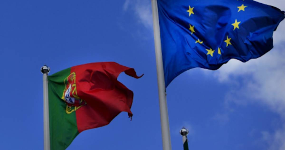 Comissão europeia quer depender menos de fornecedores externos