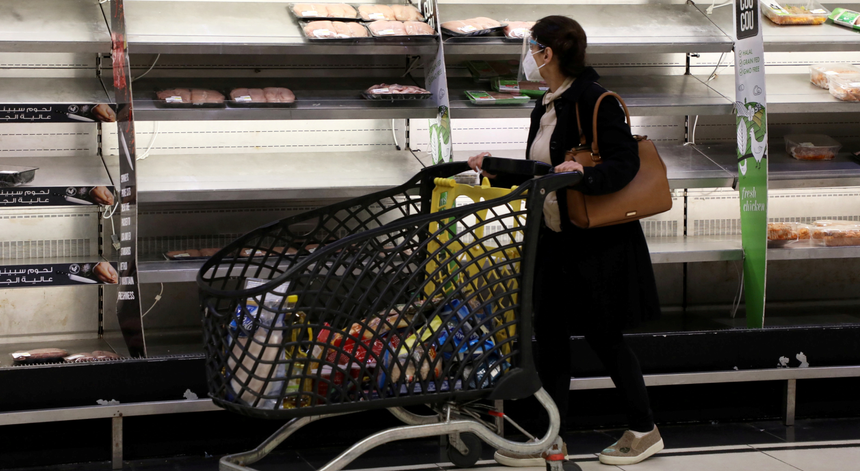 Escassez de alimentos é um possível cenário no Reino Unido devido à falta de motoristas e ao Brexit
