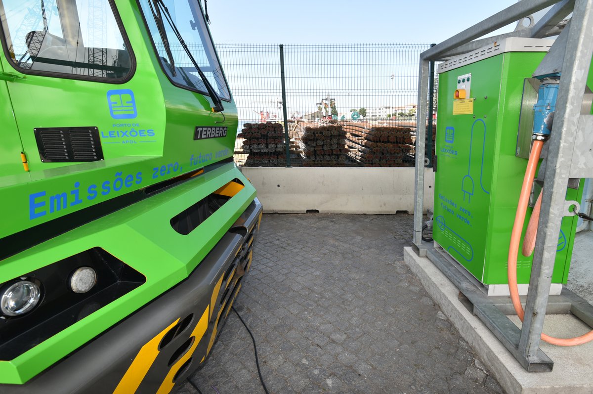 Porto de Leixões empenhado na descarbonização ao introduzir Eco-Truck