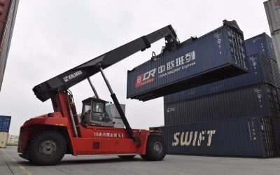 China atinge os 2.000 armazéns fora do país