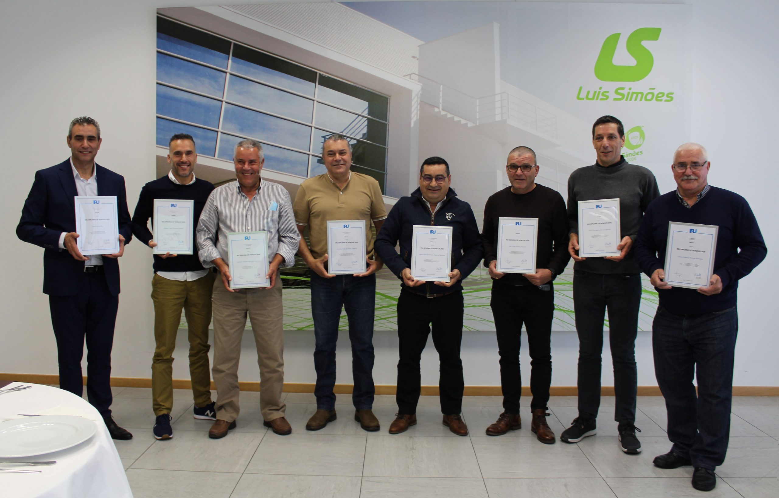 Motoristas da Luís Simões recebem Diploma de Honra da IRU