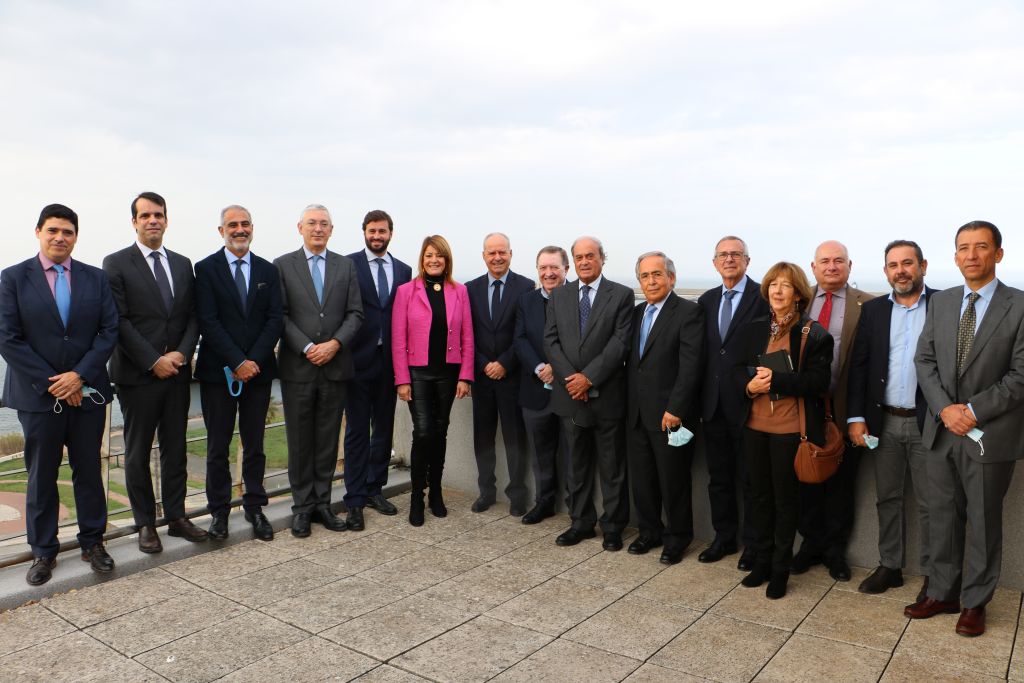 Porto de Sines estreita relações com Huelva