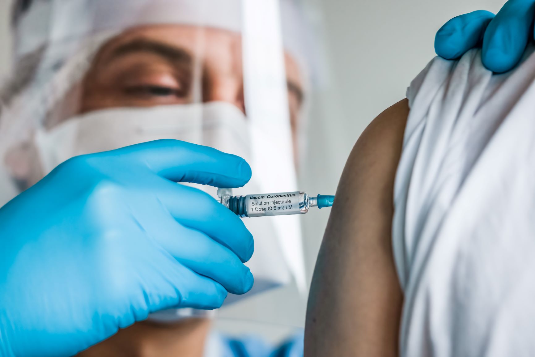 UE compra 250 milhões de doses da vacina Covid-19 da Hipra