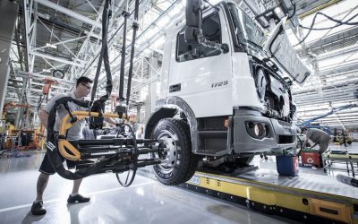 Daimler Truck recorre ao outsourcing para cortar nos custos