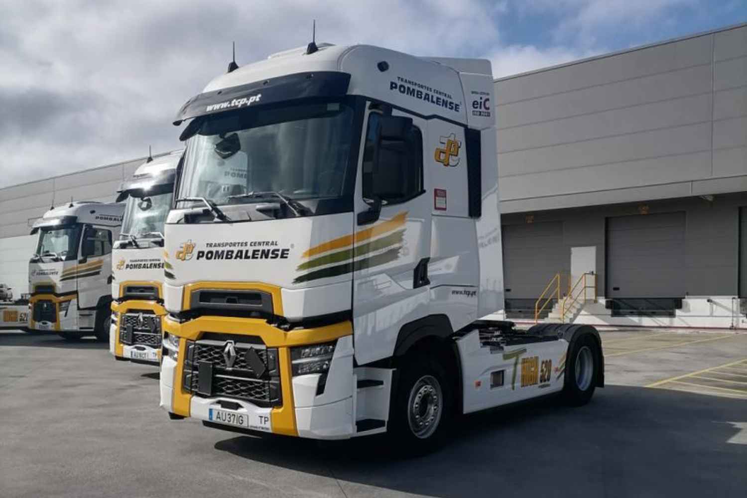 Transportes Central Pombalense reforça frota com seis novos Renault Trucks