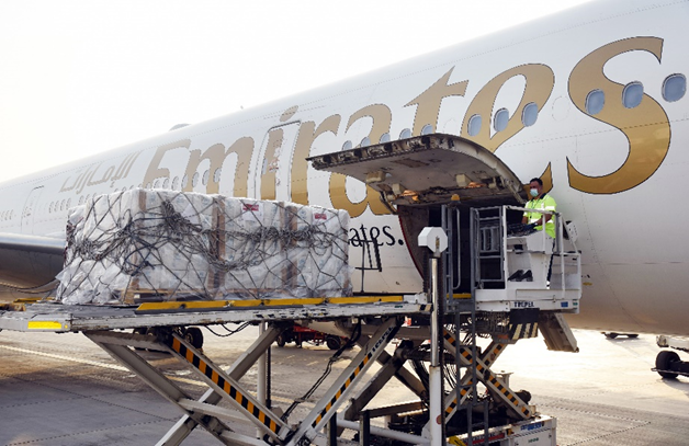 Emirates cria ponte aérea humanitária para ajudar as vítimas do terramoto