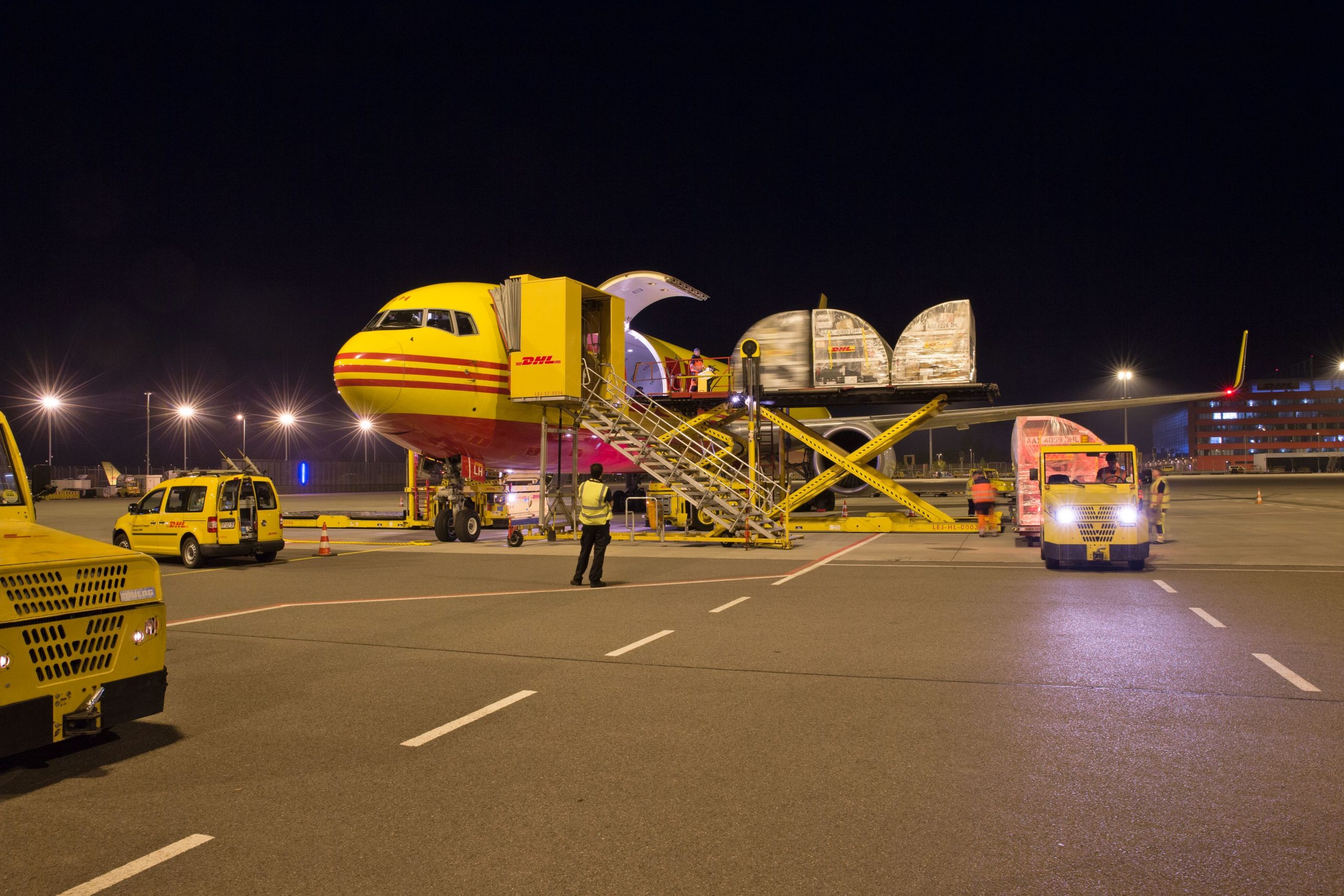 DHL Express lança GoGreen Plus