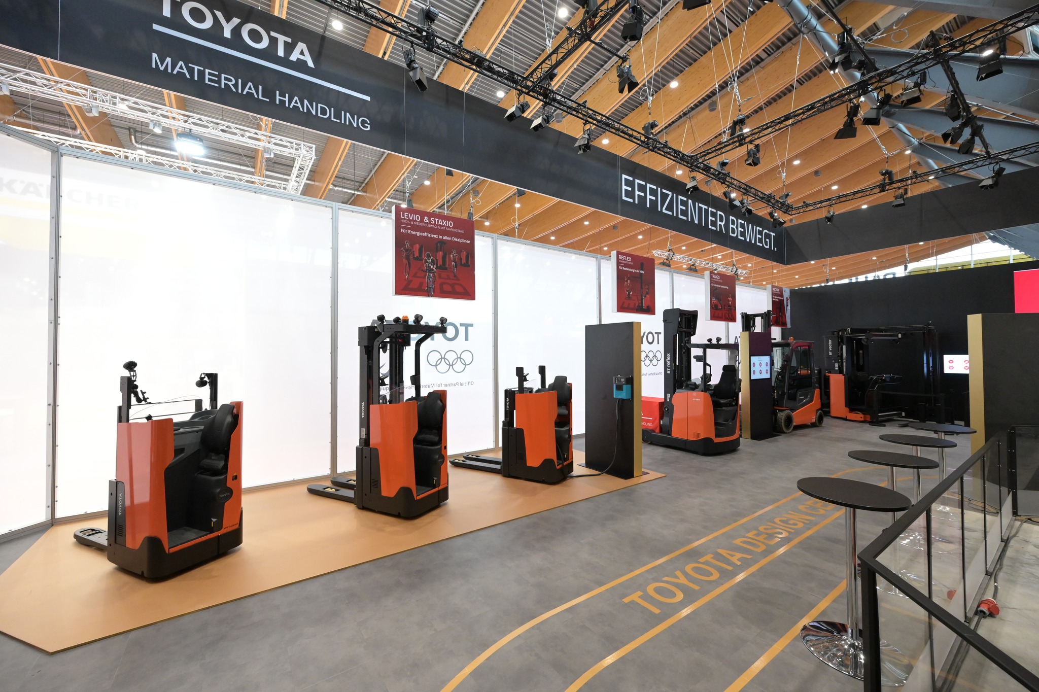 Toyota lança novos equipamentos de armazém movidos a iões de lítio