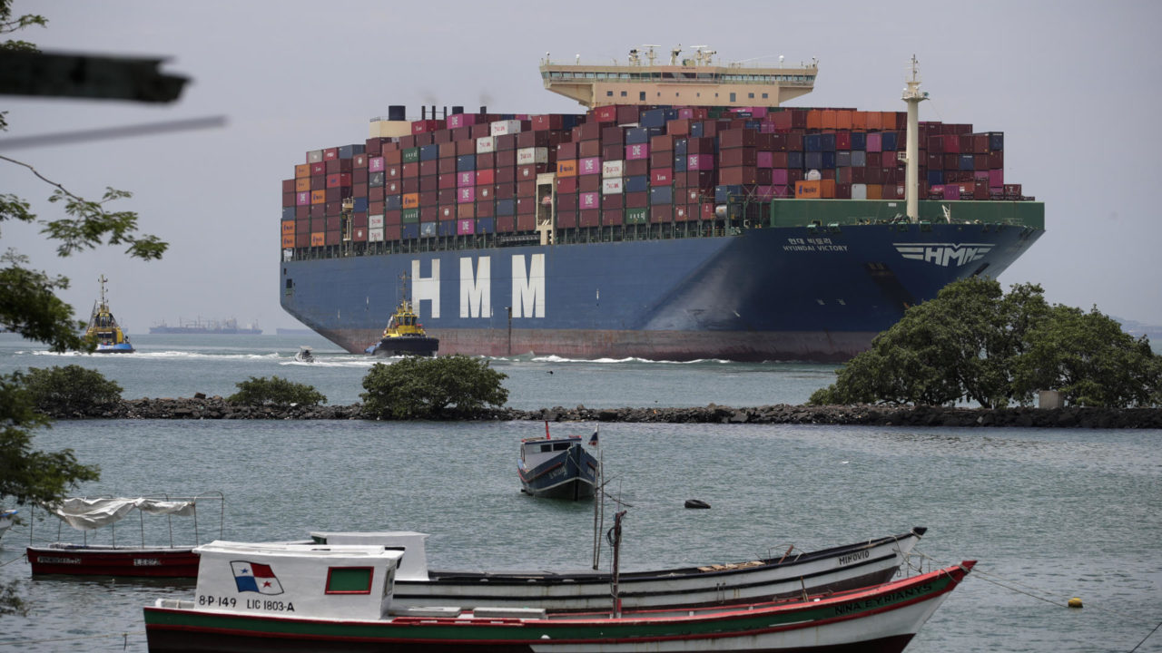 Seca extrema no Panamá provoca atrasos e preocupa comércio marítimo global