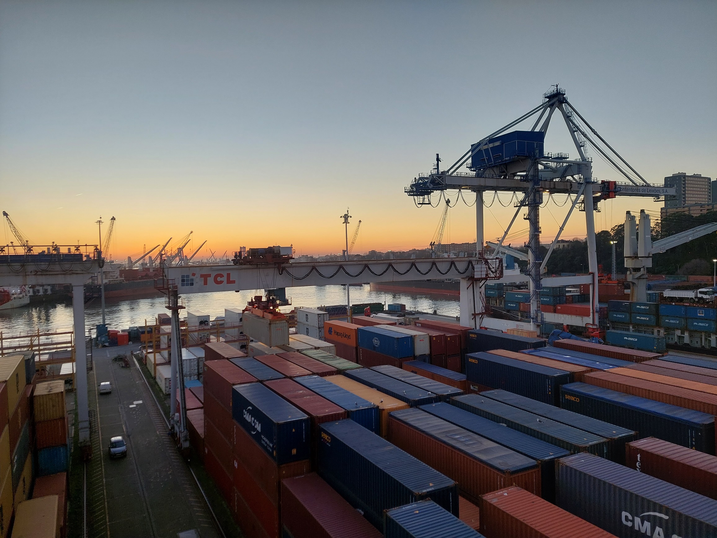 Cranes Hub