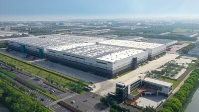 Adidas e Geek+ inauguram centro de distribuição de última geração