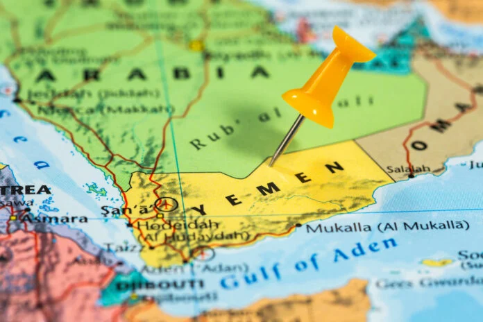 Estados Unidos e aliados lançam contra-ataque aos rebeldes Houthi