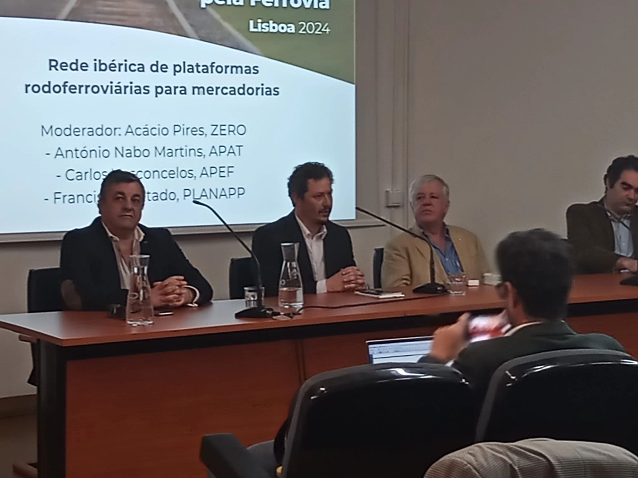 Jornadas ibéricas debateram “Intermodalidade e a interligação de serviços” ferroviários