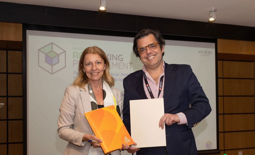 Banco Montepio assina Código de Ética da APCADEC