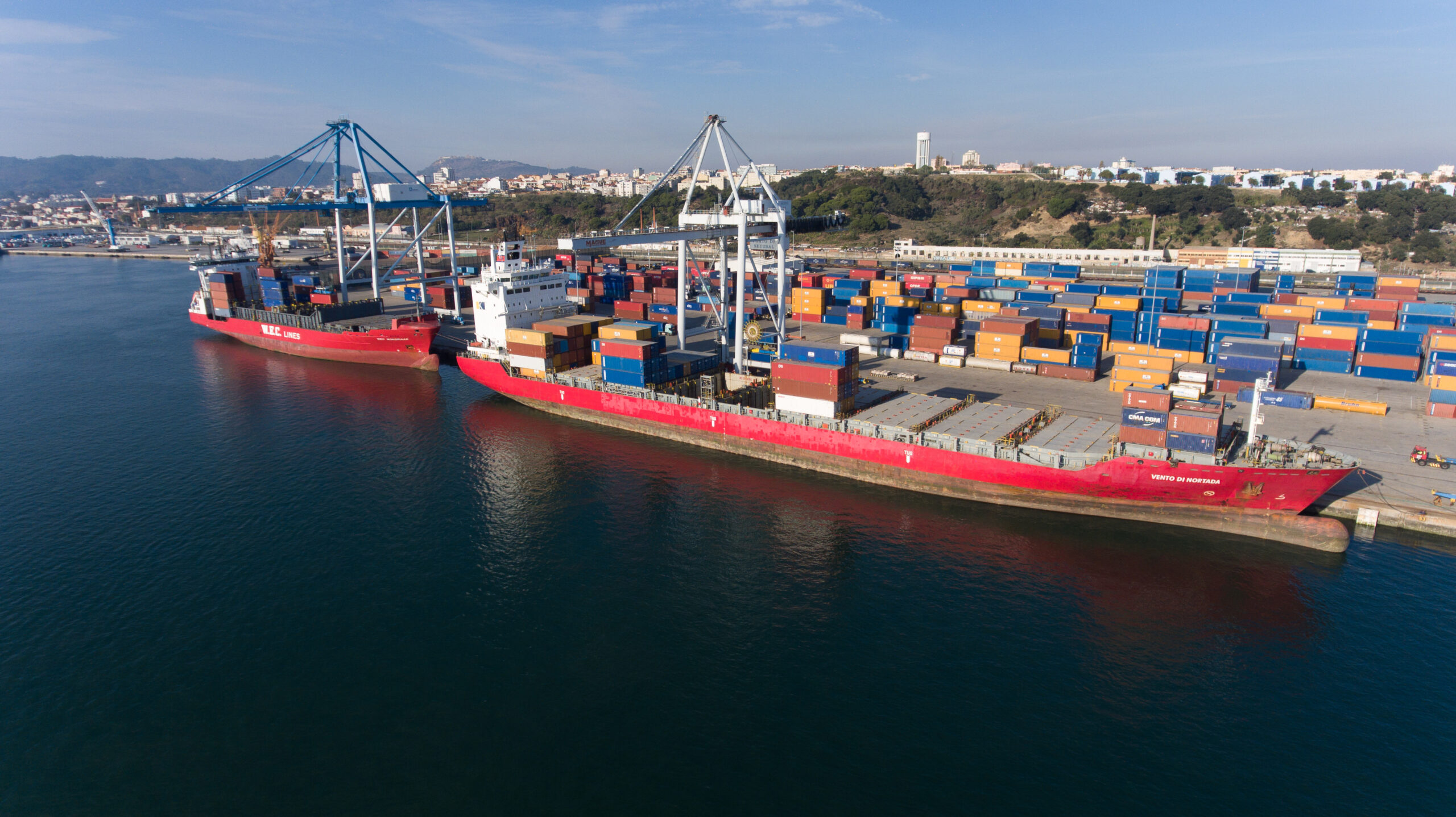 Porto de Setúbal cresce em granéis sólidos e Ro-Ro