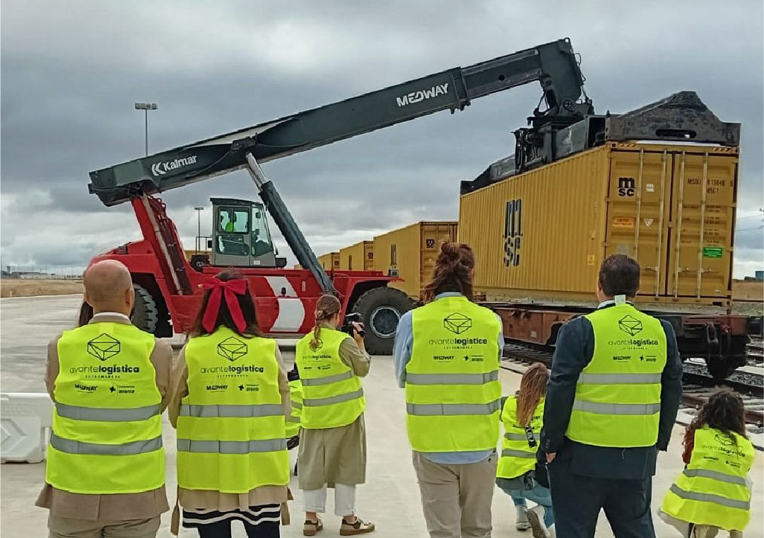 Medway inaugura terminal da plataforma logística de Badajoz