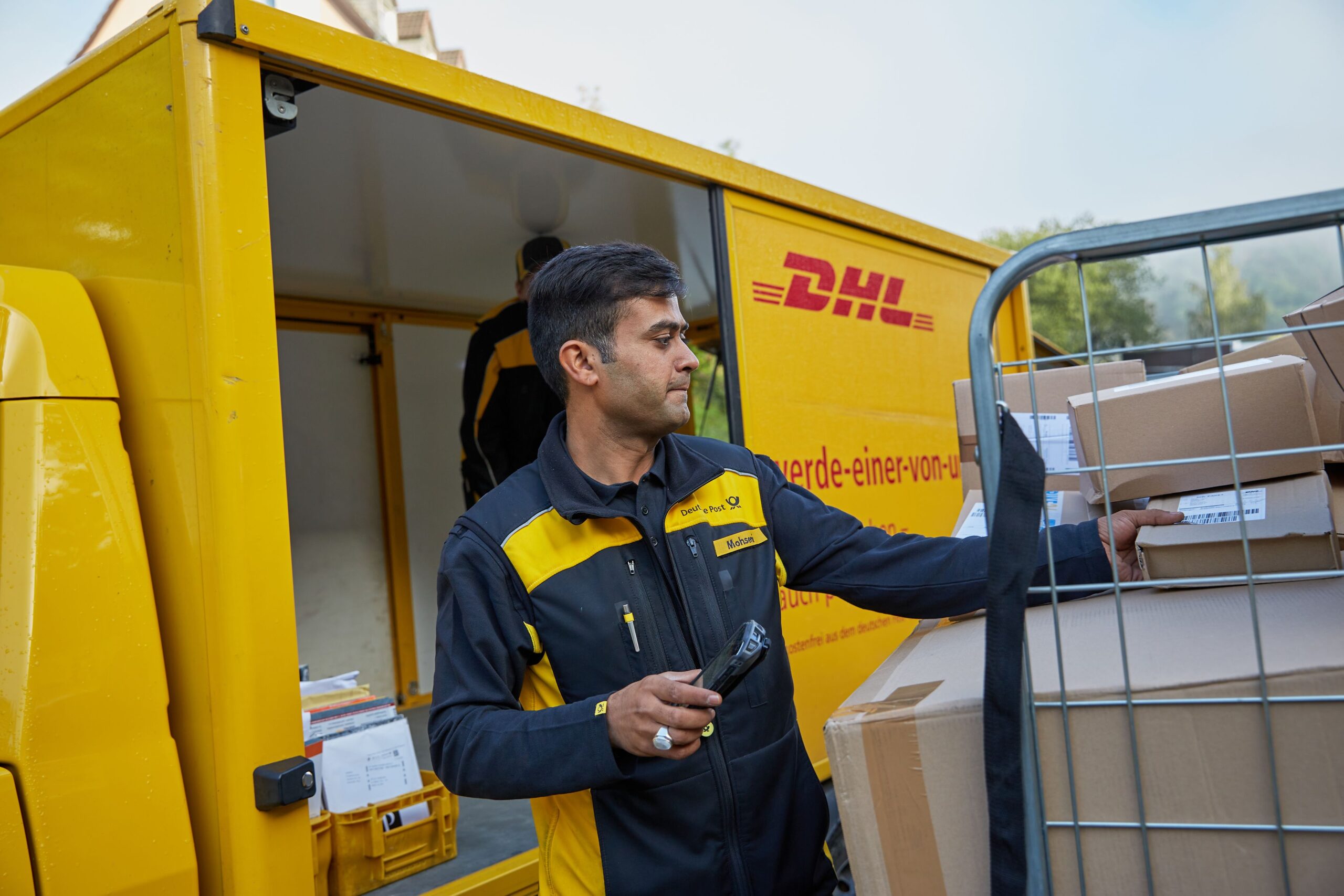 Mais de 30.000 refugiados integrados no mercado de trabalho através do Grupo DHL