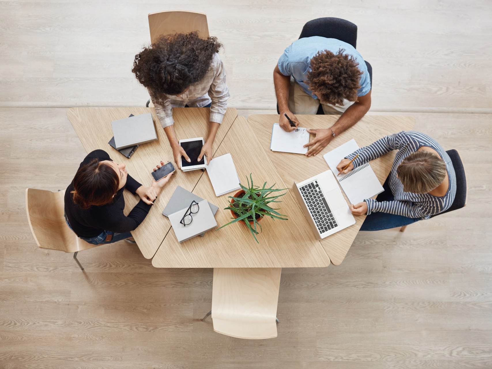 Força de trabalho: Adecco identifica cinco mudanças em curso