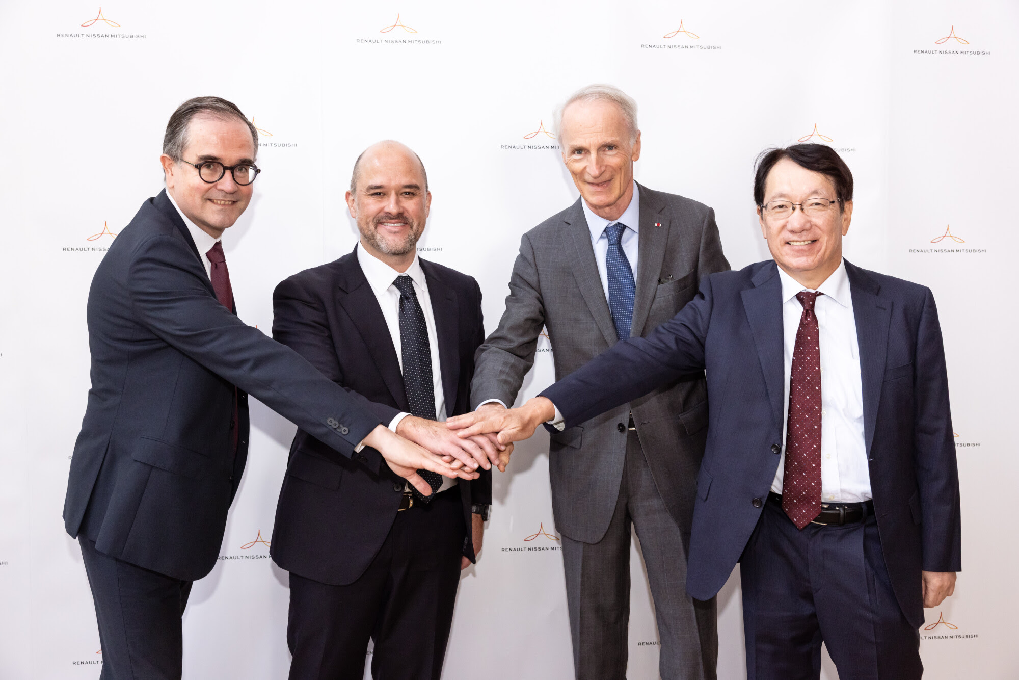 Aliança Renault–Nissan–Mitsubishi reforça aposta elétrica na Europa com produção conjunta em Douai