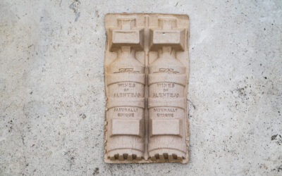 Vinhos do Alentejo cria caixa de transporte a partir de fitas de rótulos