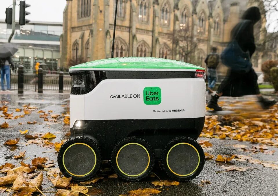 Uber anuncia entregas com robôs autónomos no Reino Unido