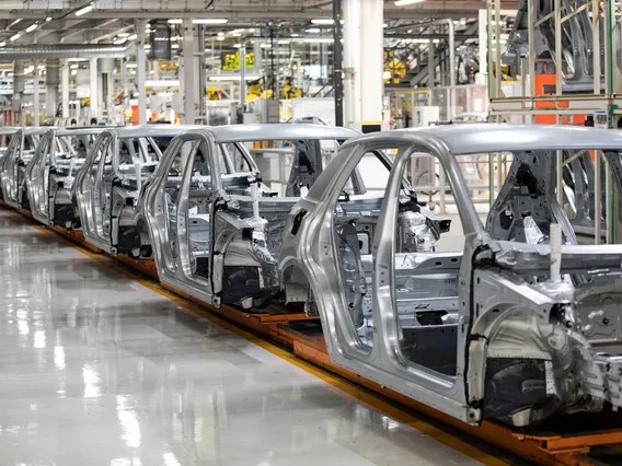 Exportações de componentes para automóveis caem em setembro