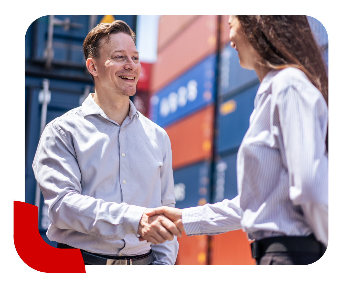 Aperto de mãos simbolizando parceria e oportunidades de negócio na Conferência de Intralogística 2026.