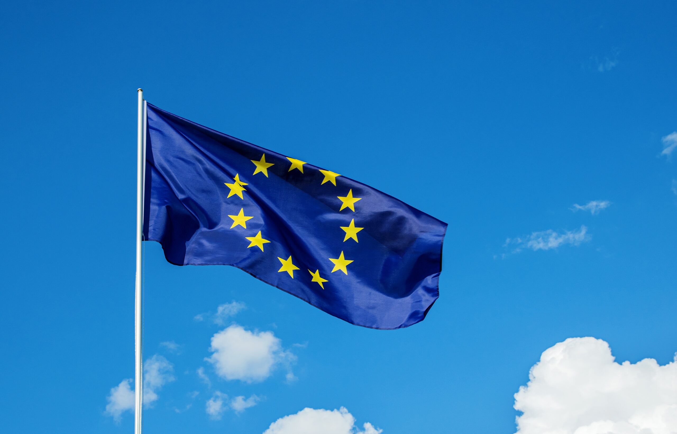 UE planeia regras de “fabricado na Europa” para compras públicas de tecnologia verde