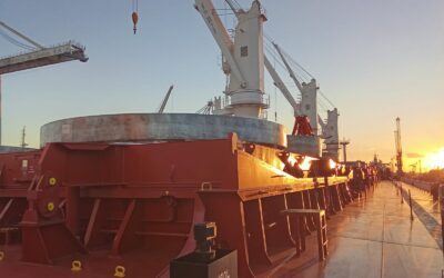 Six Overseas realiza operação de descarga no porto de Leixões