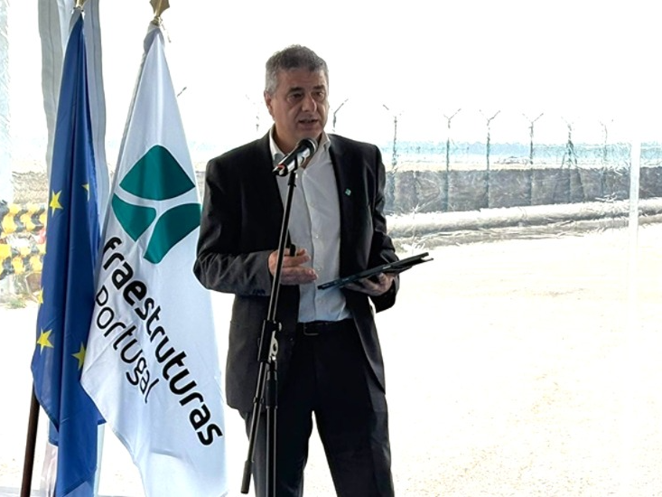 Obras de 40 milhões vão melhorar ligação ferroviária ao porto de Setúbal