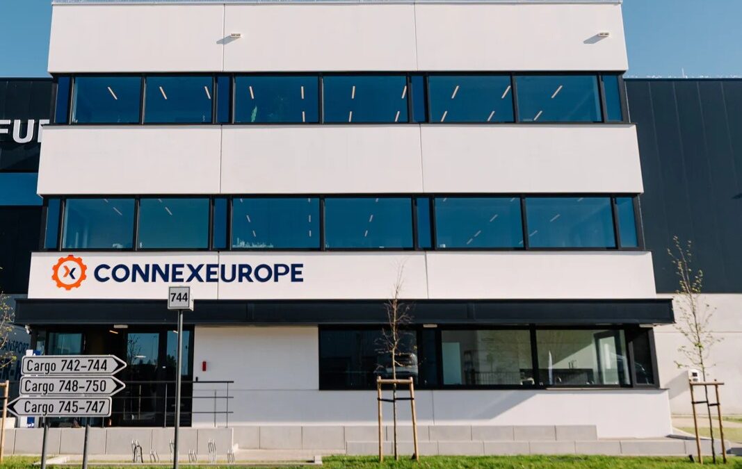 Aeroporto de Bruxelas abre novo hub de carga com foco em África